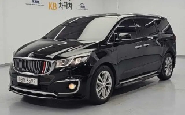 XM3이테크 중고차 올 뉴 카니발 디젤 9인승 노블레스 스페셜 매물 사진 13 - 2017/10 89,179km